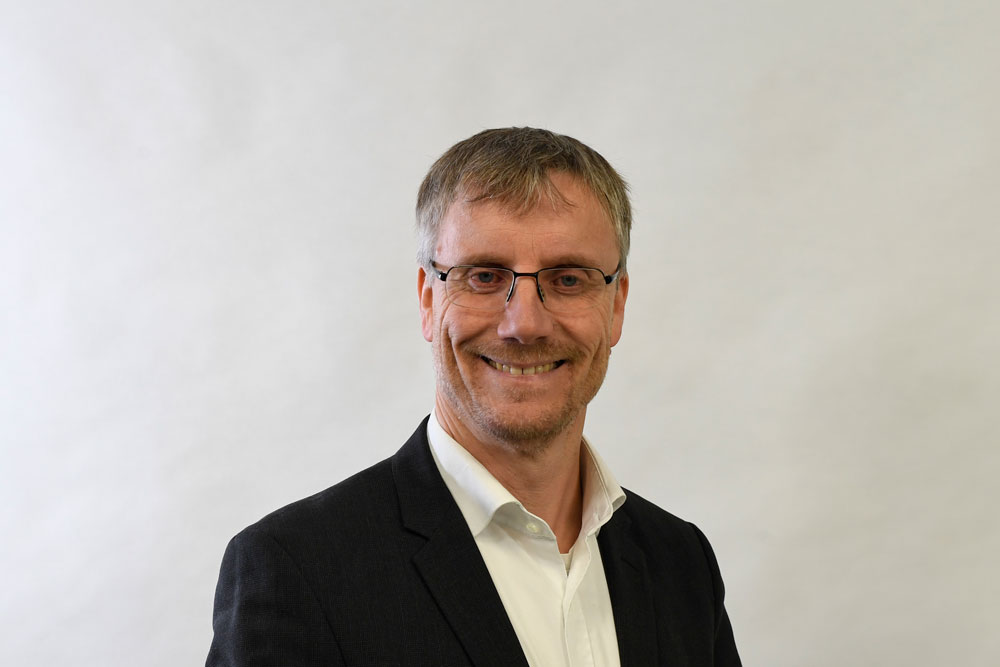 Dr. Johannes Velling